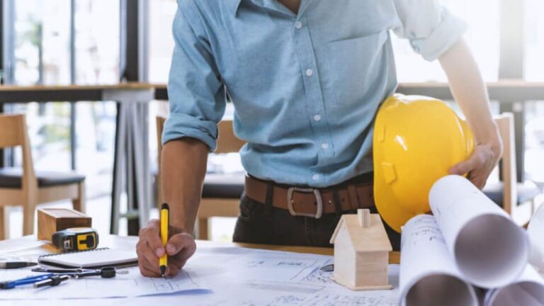 house contractors salary