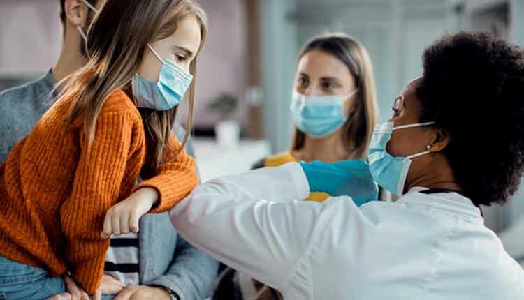 Why Dental Implants Outperform Traditional Dentures in Daily Life